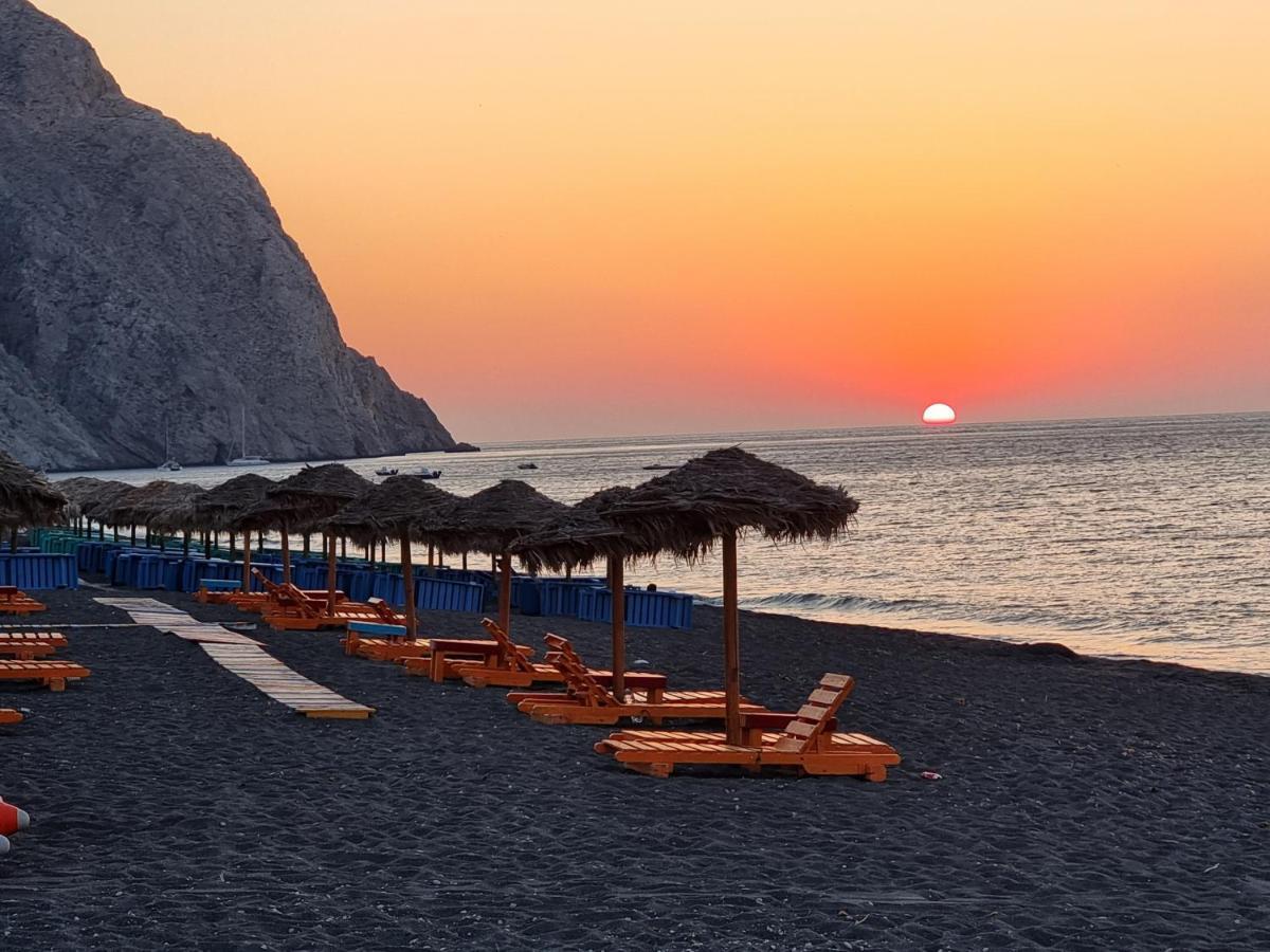 Santorini Pleasure Studios Fira  Dış mekan fotoğraf